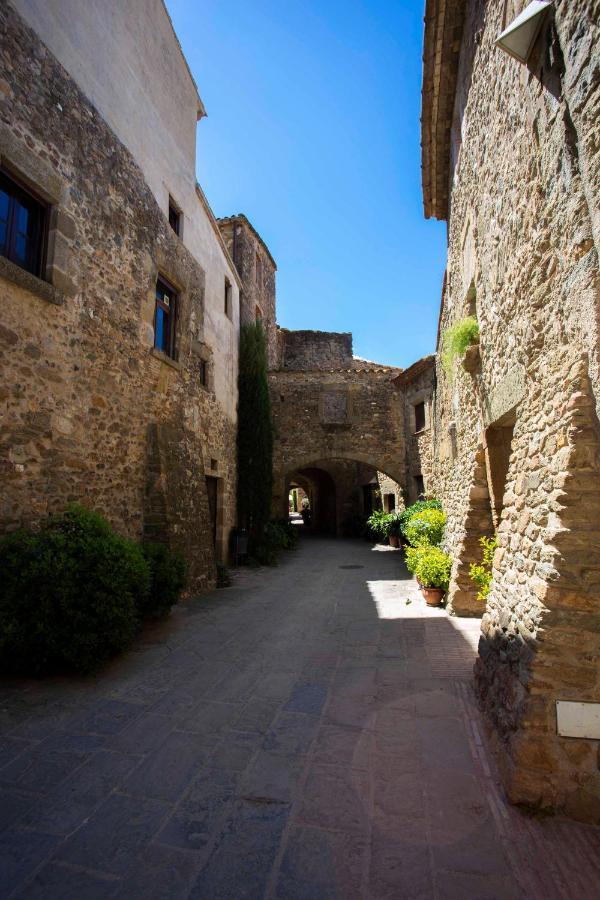 Hotel Arcs De Monells - Adults Only Exteriér fotografie